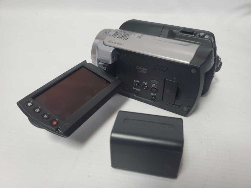 Sony HDR-XR100 80GB HDD Digital Camcorder | |