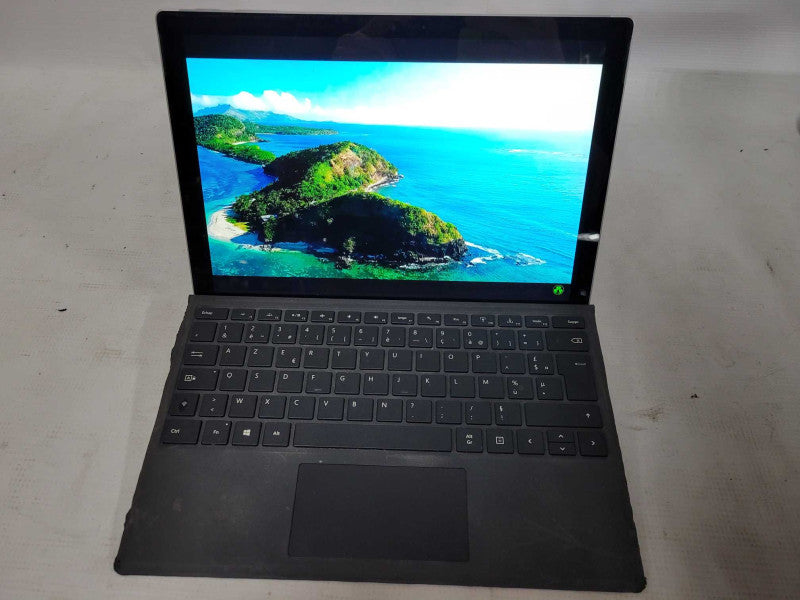 Microsoft Surface Pro 5 (1796) - i5-7300U, 8GB RAM, 256GB SSD - READ
