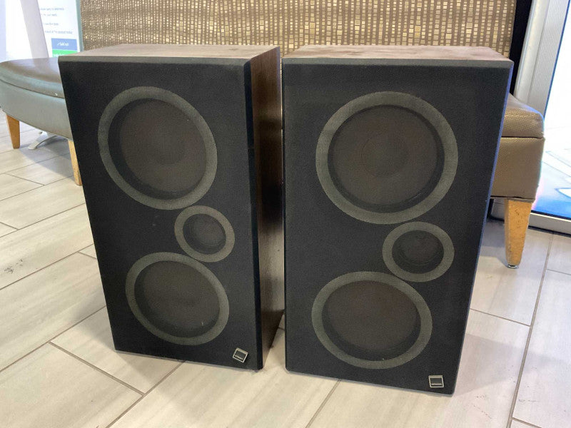 Pair of HITACHI SS-96 8 ohm Vintage Good Sounding Speakers  -