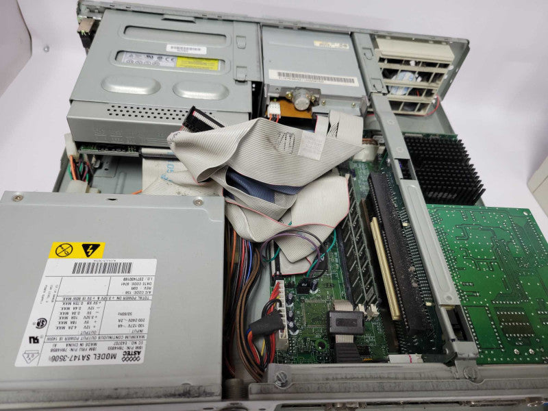 IBM Personal Computer 300GL Pentium MMX 167MHz, 640K system memory, no HDD _