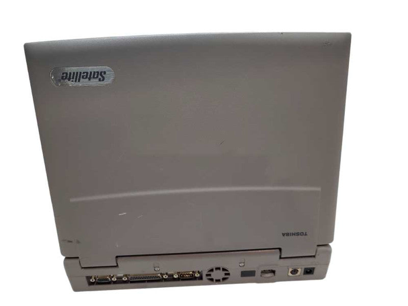 Vintage Toshiba Satellite 330CDS Pentium Vintage Laptop &