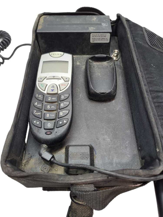 TELUS Motorola M800 Digital CDMA Bag Phone F289603NAAD &