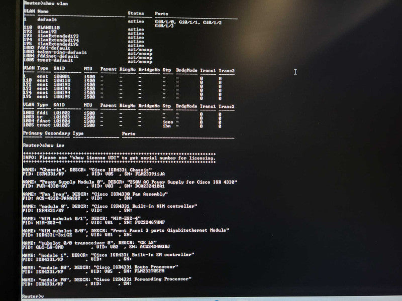 CISCO ISR4331-AX/K9 Gigabit Router Seck9 Appxk9 ISR4331-AX Not Affected Q$