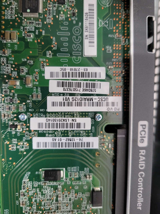 Cisco C220M4, 1x Xeon E5-2609v3 1.9GHz, 8GB RAM, MRAID12G, 1x PSU, 2.5\\" _
