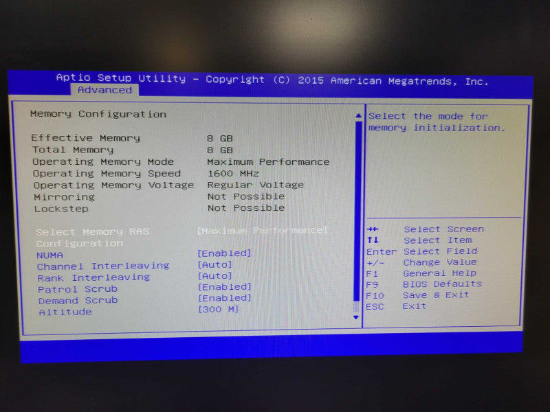 Cisco C220M4, 1x Xeon E5-2609v3 1.9GHz, 8GB RAM, MRAID12G, 1x PSU, 2.5\\" _
