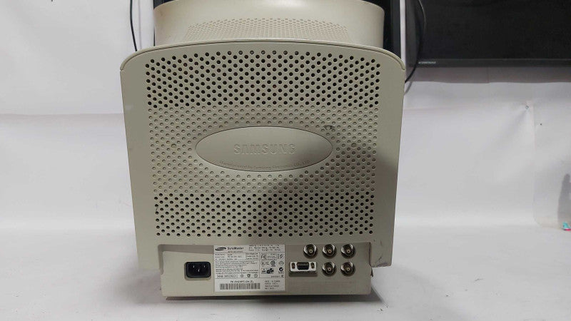 Samsung SyncMaster 950P 19\\" Retro Vintage CRT Gaming Monitor VGA #