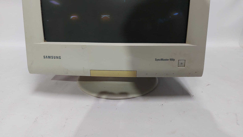 Samsung SyncMaster 950P 19\\" Retro Vintage CRT Gaming Monitor VGA #