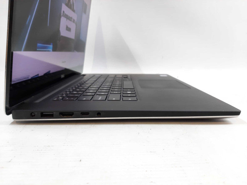 Dell Precision 5510 Xeon, 16GB DDR4, Quadro M1000M, 512GB NVMe, *READ