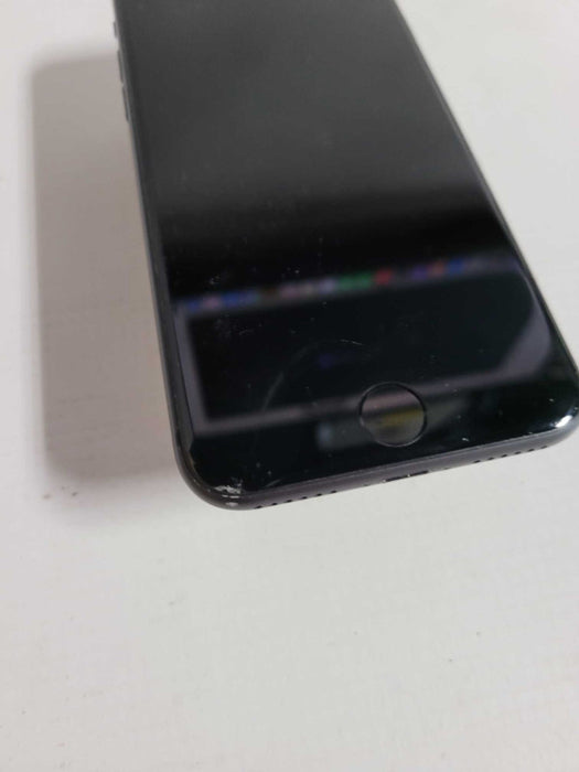 Apple iPhone 8 64GB (A1905) - READ