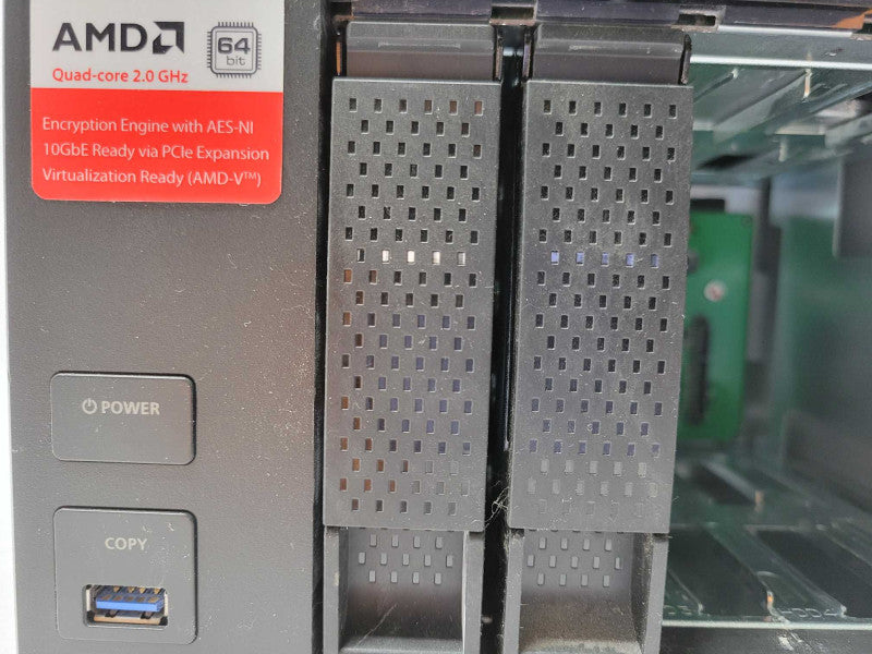 QNAP TS-563 5-Bay NAS Network Storage - 2x 4TB Hard drives  _