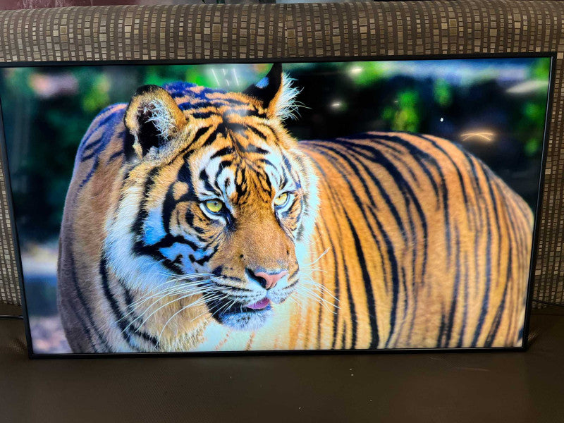 Samsung QB55R QHD 4K LED Signage TV New Open Box READ  -