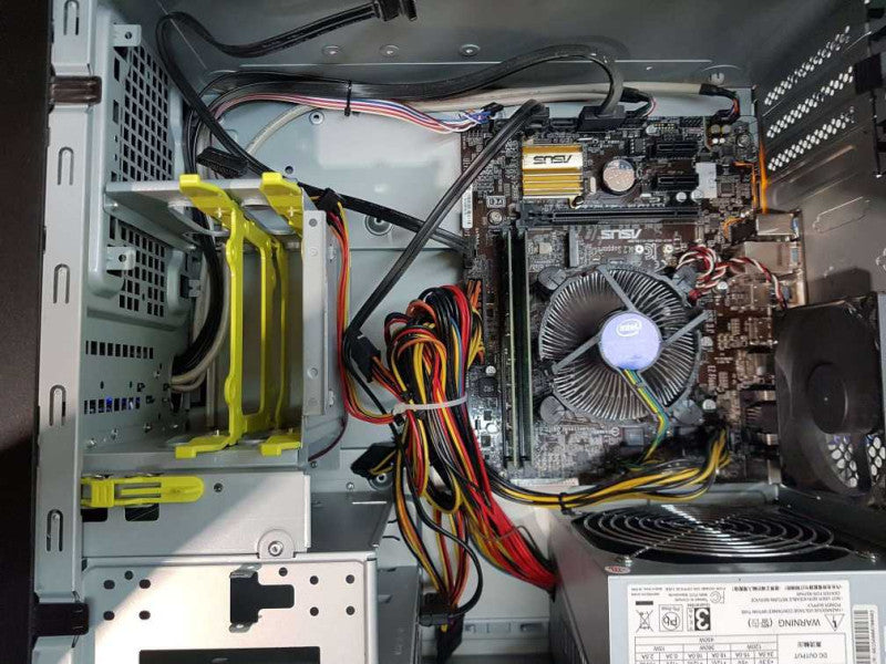 Custom PC H110M - A i7- 6700 CPU @ 3.40GHz 16GB DDR4 Ram ( NO HDD )