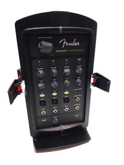 Fender Passport Conference  PA system PR844 with Stands &