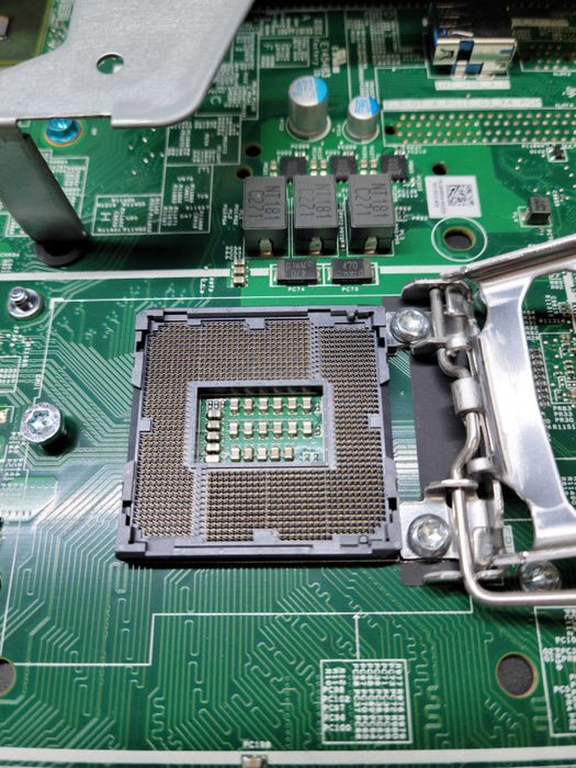 Dell PE R330 (READ)