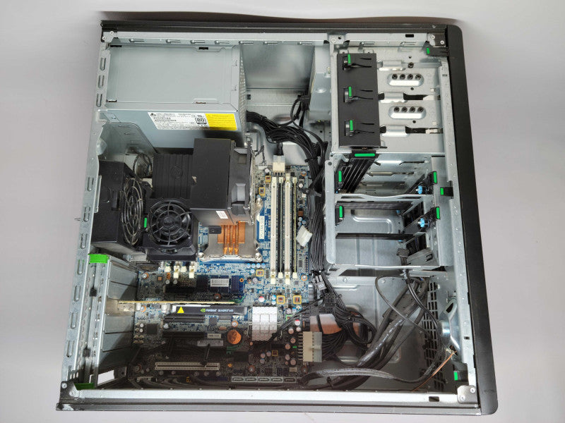 HP Z420 - Xeon E5-1620 3.6Ghz | 12GB RAM | NO HDD + Display Adapter