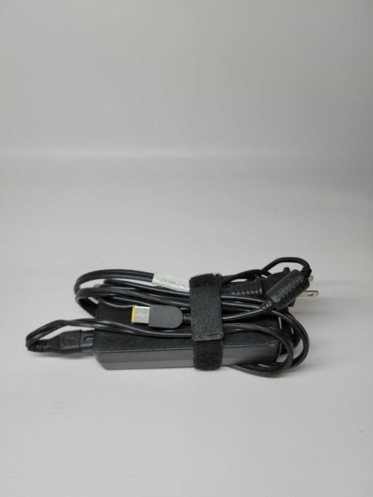 Lenovo ThinkCentre M715q - AMD Pro A12-9800e R7 | 8GB | 256GB NVMe + PWR ADPT