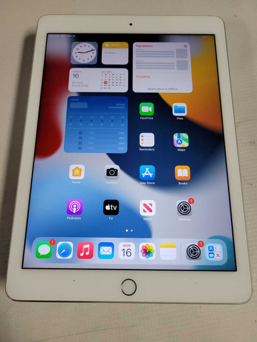 Apple iPad Air 2 64GB (A1566) - READ