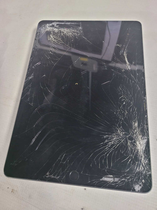 Apple iPad 7th Gen 128GB (A2197) - READ Q