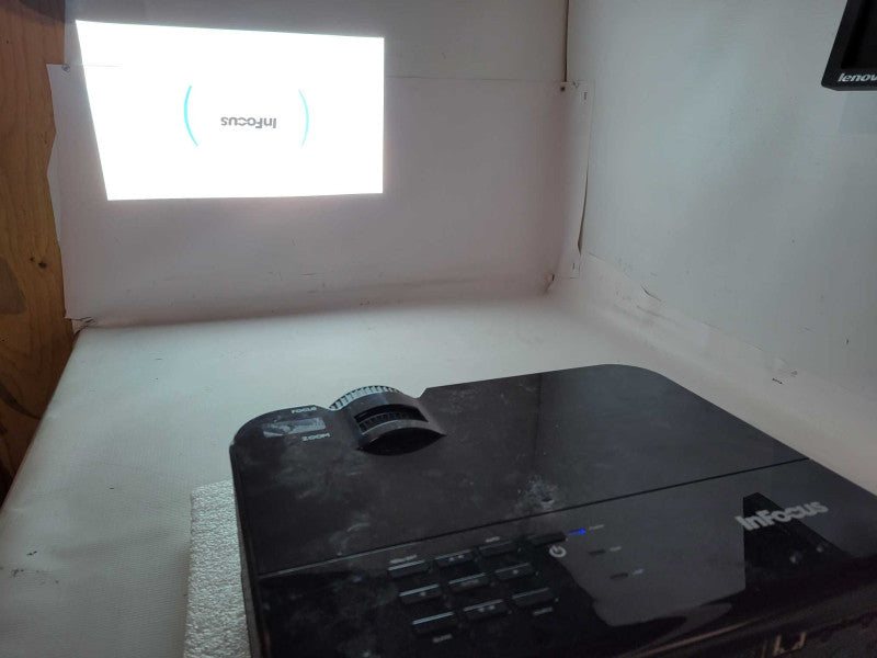 InFocus IN3120 Series IN3128HD Projector DLP 11917748 !