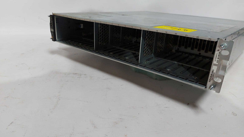 NetApp DS2246 NAJ-1001 Storage array - 1x controller IOM6 - 2x psu - READ #