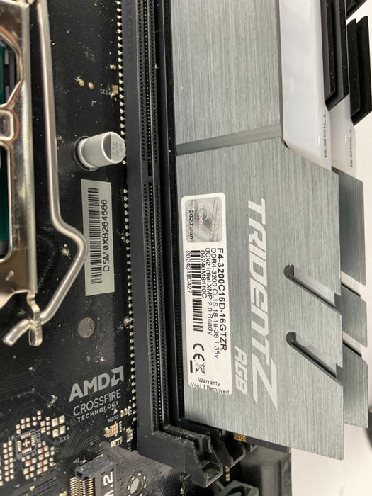 ASRock Z390 Pro4 with Intel Core i9-9900K @3.60GHz + 16GB G.Skill 3200Mhz RGB -