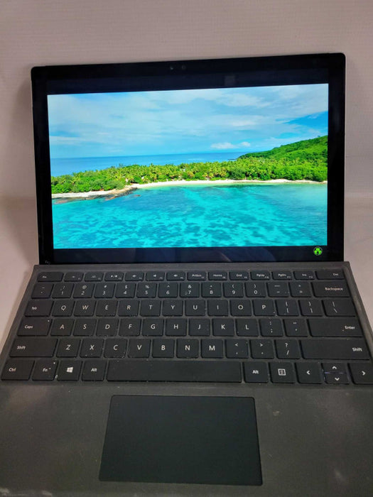 Microsoft Surface Pro 4 - i5-6300U, 4GB RAM, 128GB SSD