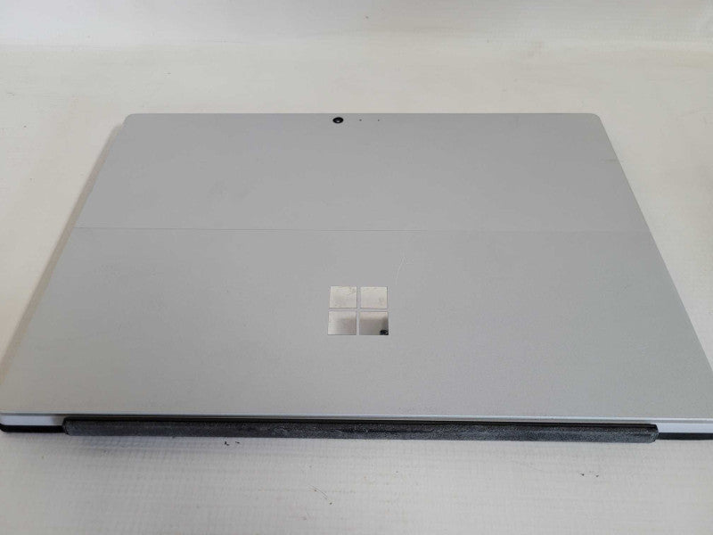 Microsoft Surface Pro 5 (1796) - i7-7660U, 8GB RAM, 256GB SSD