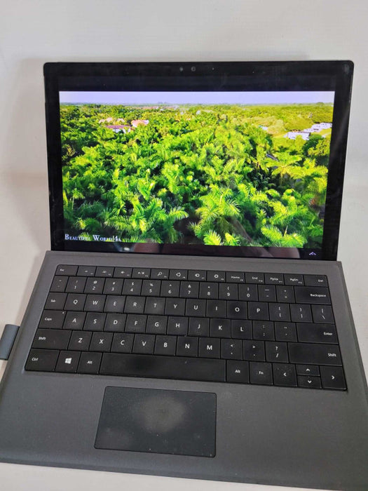 Microsoft Surface Pro 4 - i5-6300U, 8GB RAM, 256GB SSD - READ