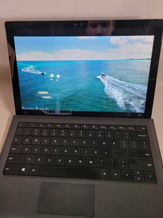 Microsoft Surface Pro 4 (1724) - i5-6300U, 8GB RAM, 256GB SSD