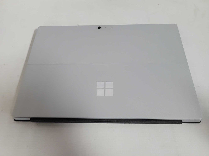 Microsoft Surface Pro 4 - i5-6300U, 8GB RAM, 256GB SSD