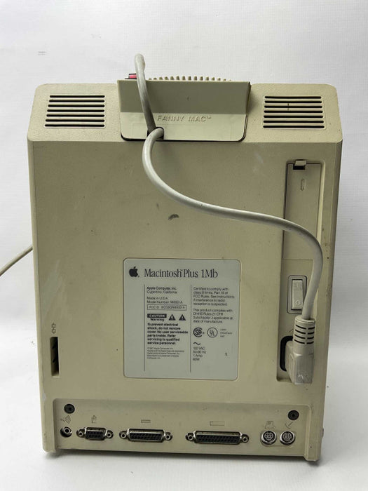 Macintosh Plus 1Mb Model:M001A with FANNY MAC fan attachment READ   -