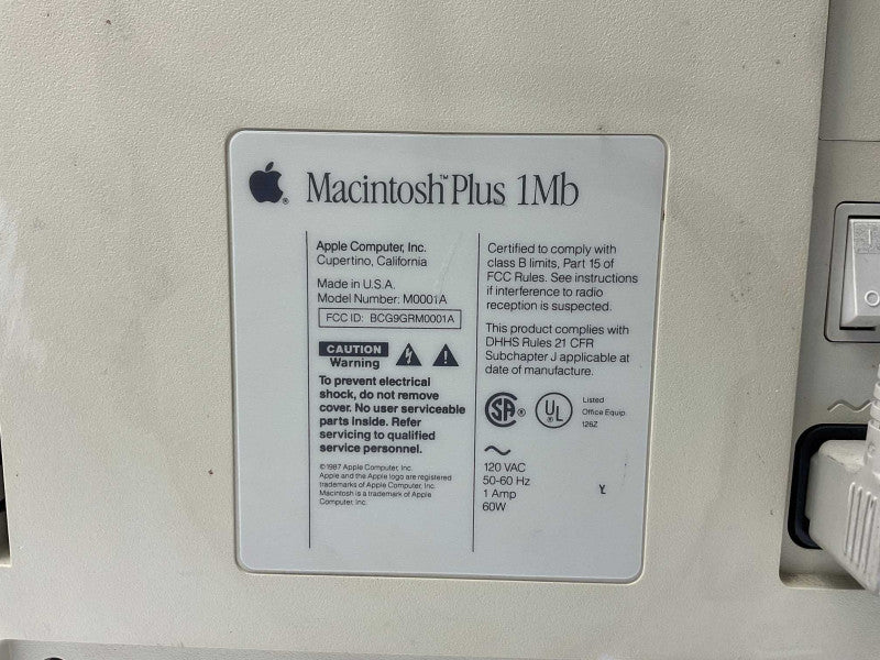 Macintosh Plus 1Mb Model:M001A with FANNY MAC fan attachment READ   -
