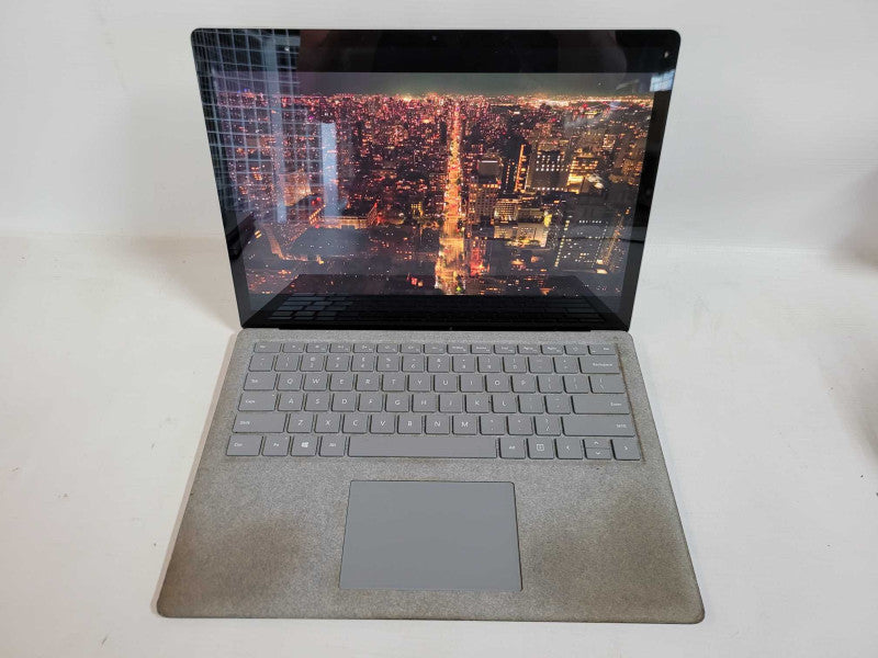 Microsoft Surface Laptop - i5-7200U, 8GB RAM, 256GB SSD