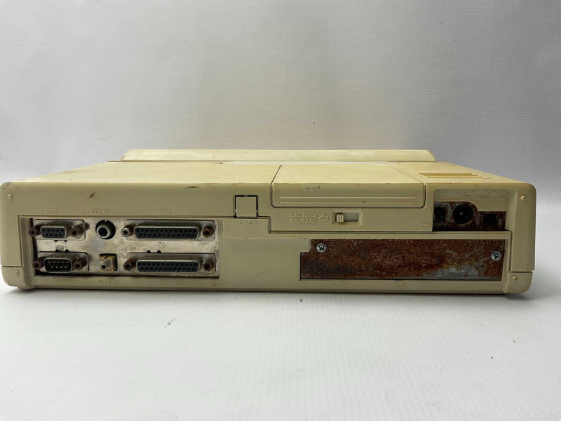 TOSHIBA 1200 SYSTEM UNIT MODEL: PA7048U CW VI -