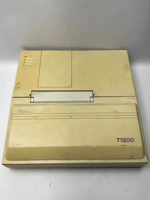 TOSHIBA 1200 SYSTEM UNIT MODEL: PA7048U CW VI -