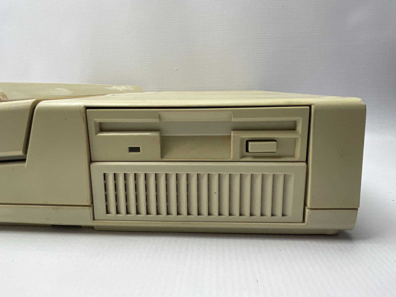 TOSHIBA 1200 SYSTEM UNIT MODEL: PA7048U CW VI -