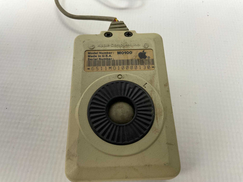 Apple Original Vintage M0100 Mouse + M0110 Keyboard  -