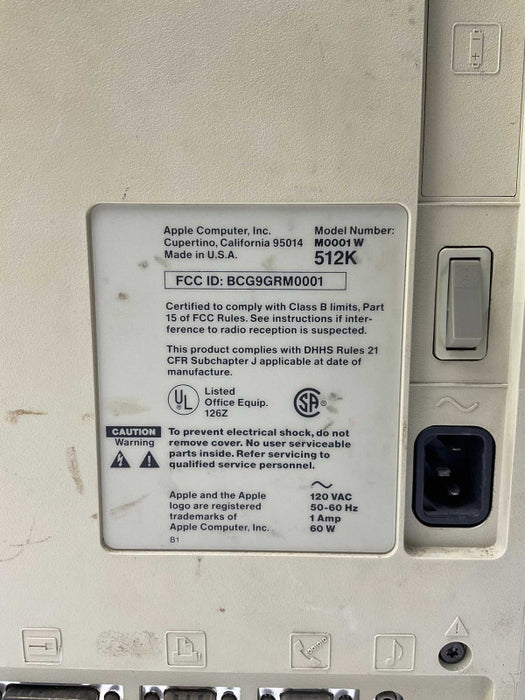 Apple Macintosh 512K Model: M0001W -