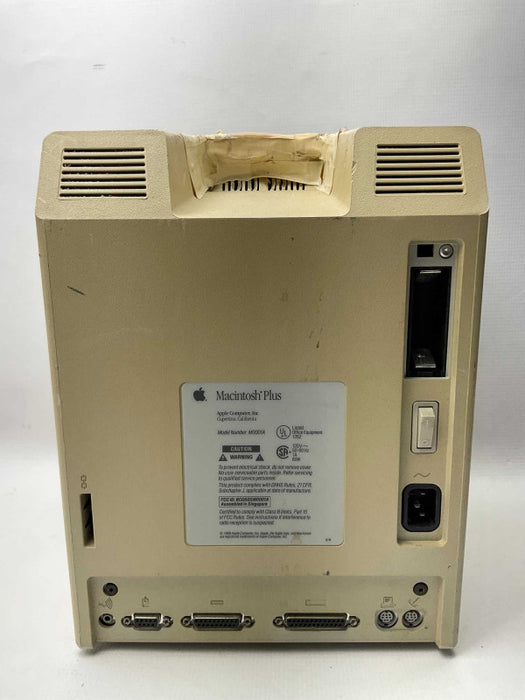 Apple Macintosh Plus MODEL: M0001A READ  -