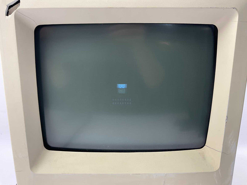 Apple Macintosh SE/30 1Mbyte RAM, 800K Drive, 20SC Hard Disk Model: M5011 -