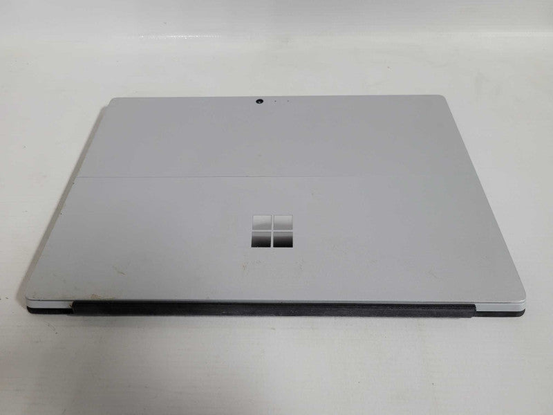 Microsoft Surface Pro 4 - i5-6300U, 8GB RAM, 256GB SSD