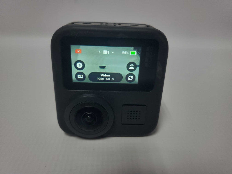 GoPro Max 360Â° 6K UHD 16.6MP Photo Waterproof Action Camera (READ) |