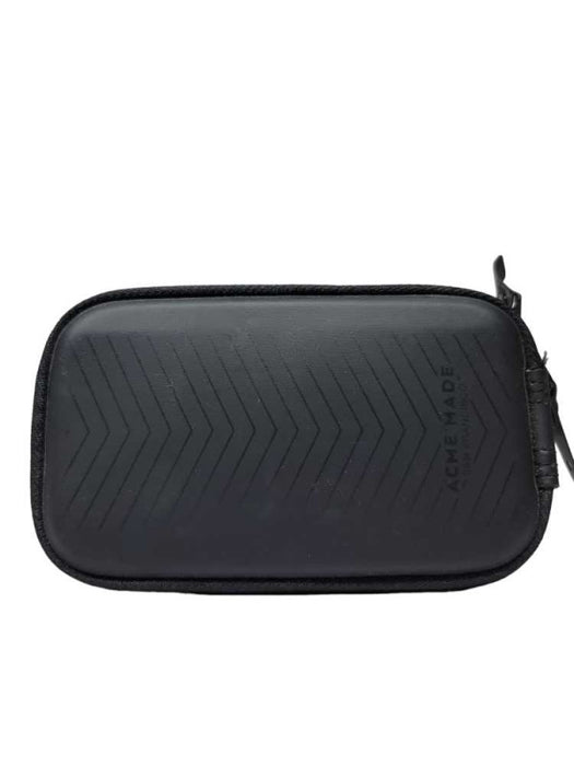 Canon PowerShot ELPH 310 HS 12.1MP 8x Digital Camera + Battery & Case