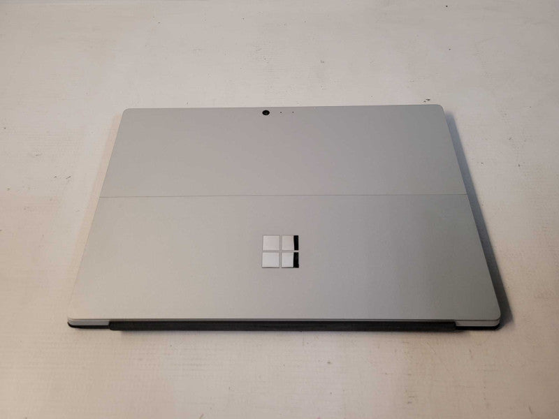 Microsoft Surface Pro 4 - i5-6300U, 8GB RAM, 256GB SSD