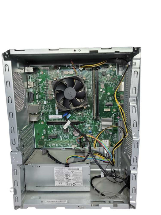 HP Paqvilion 590 - AMD Ryzen 5 2400G | 8GB RAM | NO HDD (READ)