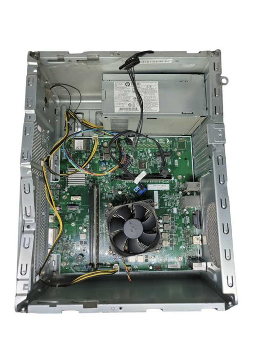 HP Paqvilion 590 - AMD Ryzen 5 2400G | 8GB RAM | NO HDD (READ)
