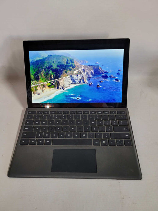 Microsoft Surface Pro 5 (1796) - i5-7300U, 8GB RAM, 256GB SSD