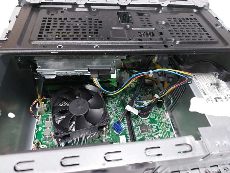 HP Pavilion Desktop 590-p0xxx AMD A12-9800 @ 3.8ghz / Radeon R7 / 16gb ram #