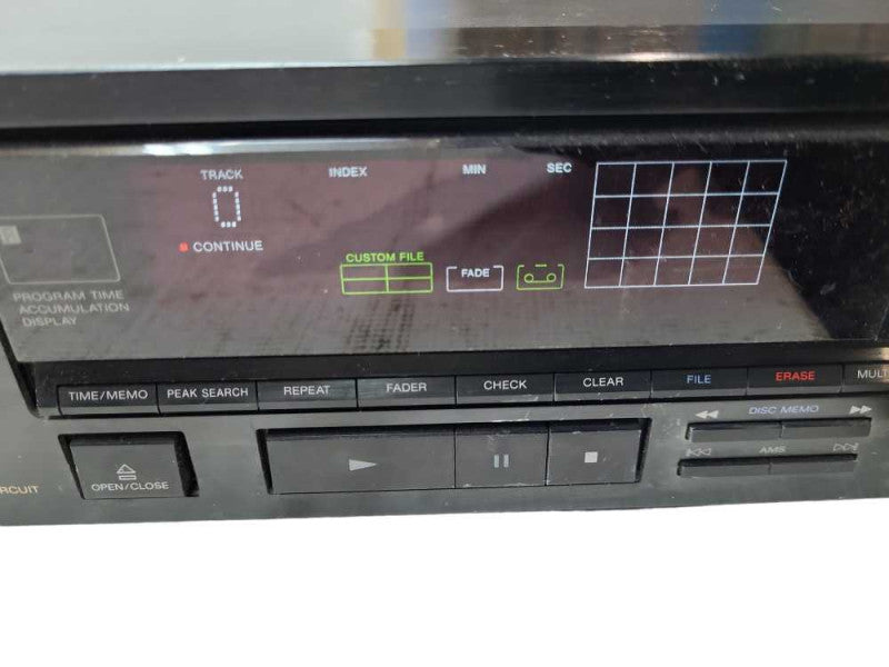 SONY CDP-990 CLASSIC CD PLAYER &