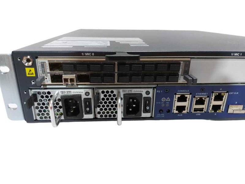 JUNIPER MX10-T Internet Router - 2x PSU - 1x Module MIC-3D-20GE-SFP #